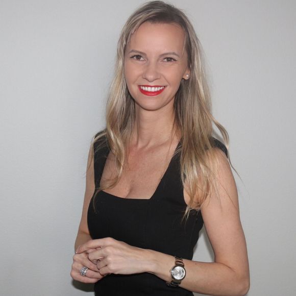 Meet your Posher, Adriana - Picture 1 of 1